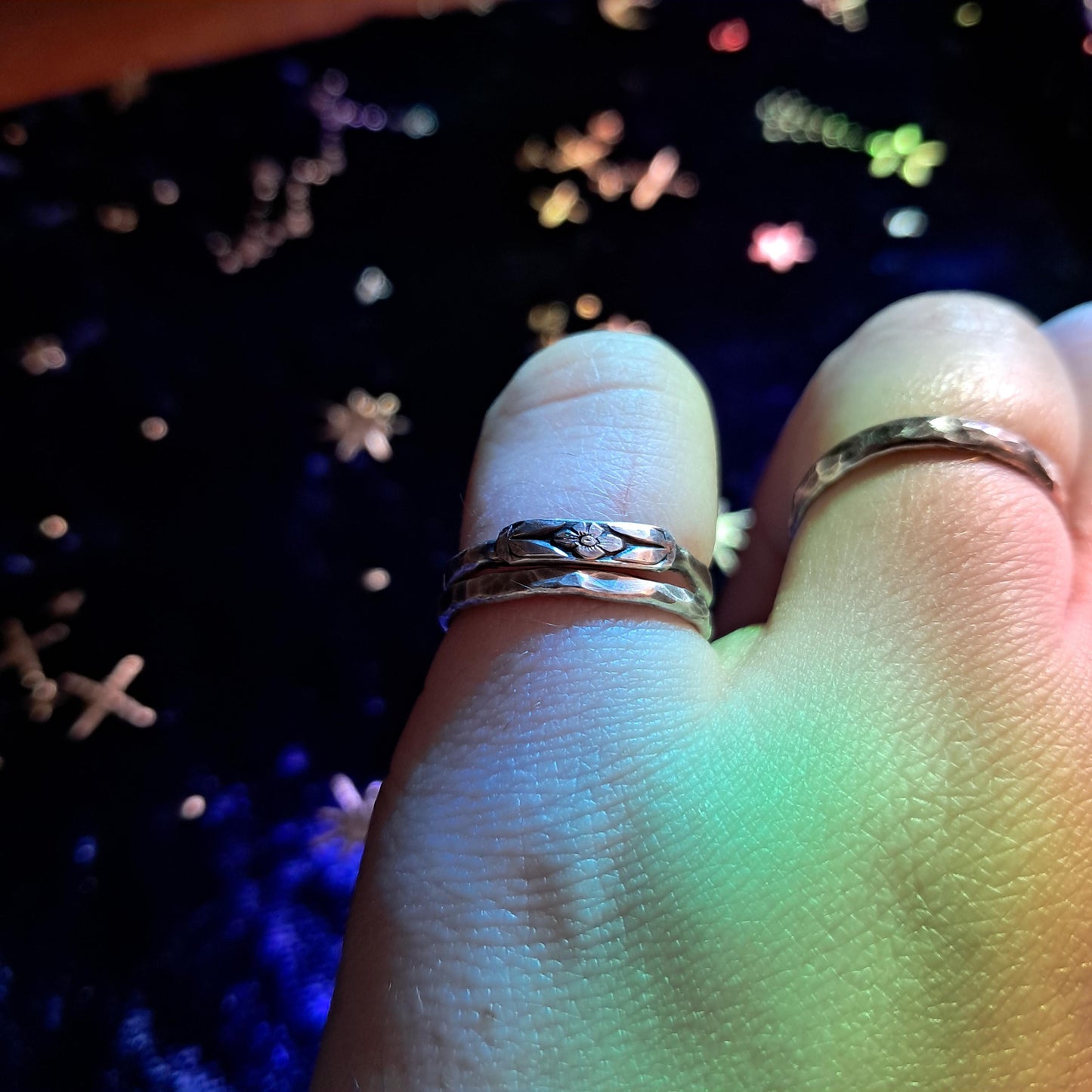 Sterling Silver Hammered Band with Forget-Me-Not Motif – Handcrafted Dainty Stacking Ring, Everyday Minimalist Jewelry